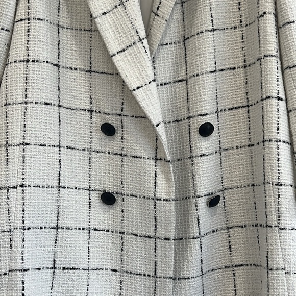 Le château black and White blazer - Picture 2 of 4